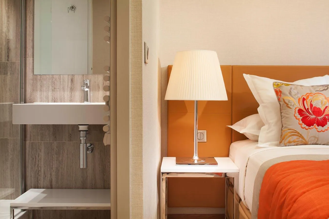 Tourisme Avenue 4* פריז