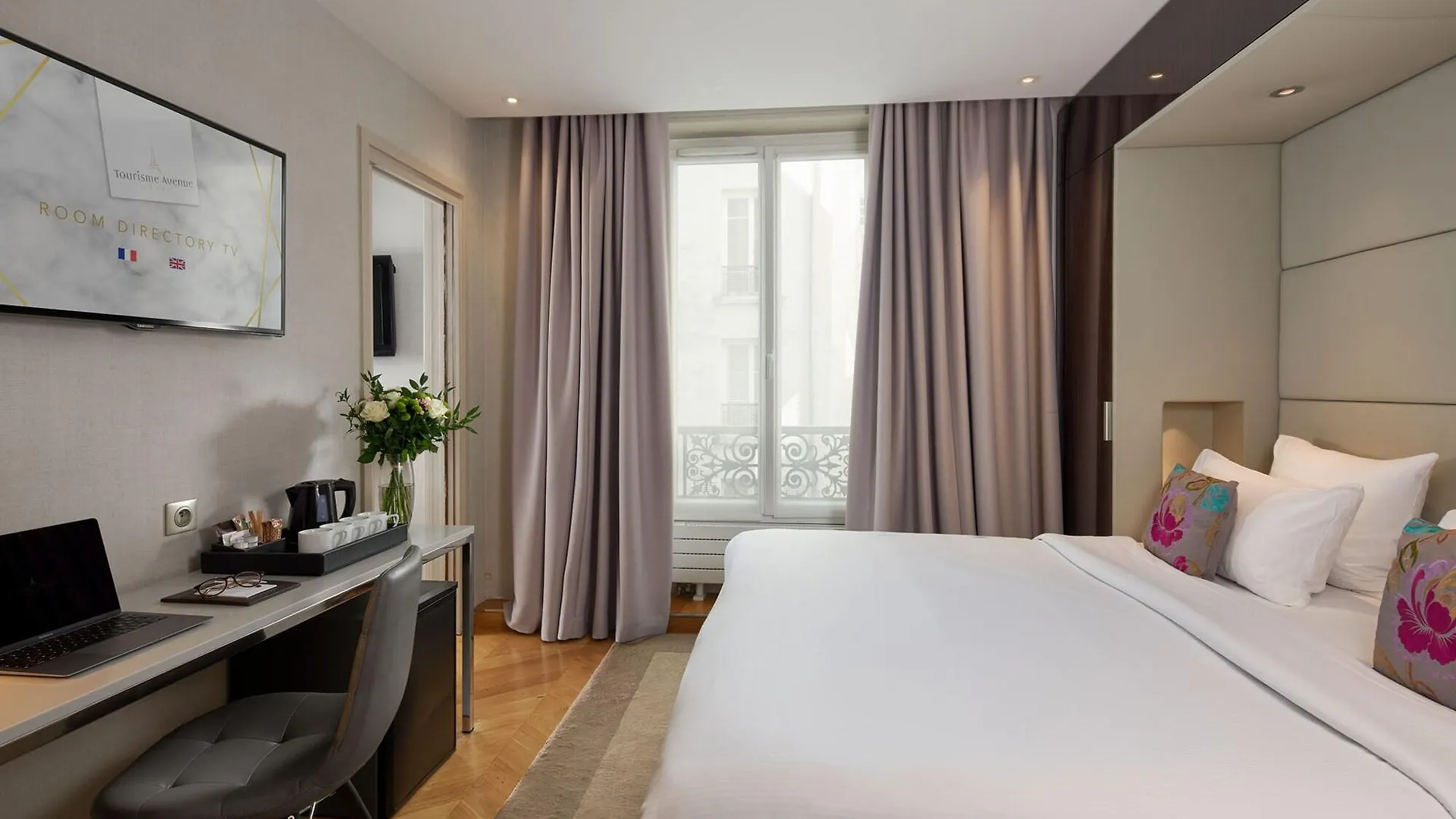 Tourisme Avenue 4* Paris