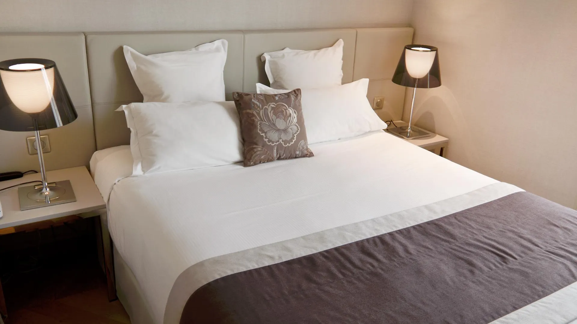 Hotell Tourisme Avenue